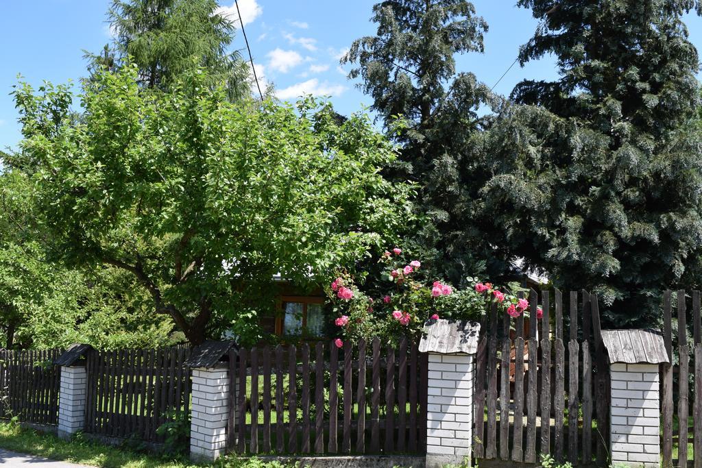 Góralska Czarcia Chata pod Jałowcem Stryszawa Exterior foto
